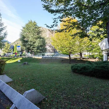 Διαμέρισμα Renove Avec Sauna, Piscine, Et Parking A Lary Village - 4 Pers - Fr-1-296-371 *